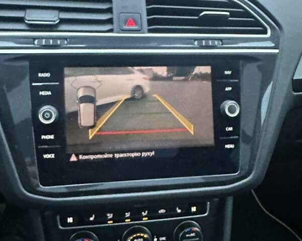 Чорний Фольксваген Тігуан, об'ємом двигуна 1.98 л та пробігом 190 тис. км за 20500 $, фото 12 на Automoto.ua