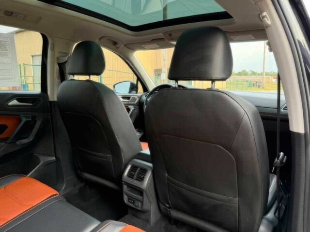 Черный Фольксваген Тигуан, объемом двигателя 2 л и пробегом 33 тыс. км за 8800 $, фото 13 на Automoto.ua