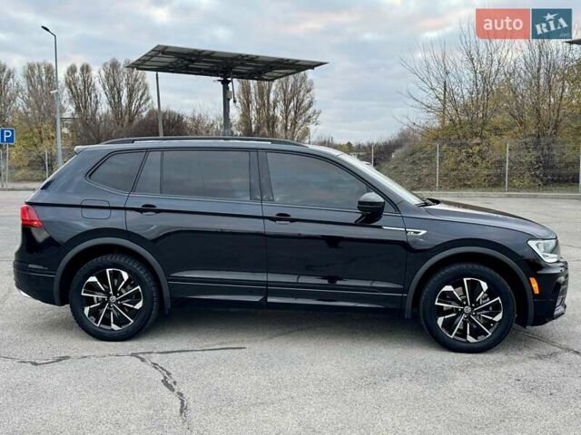 Чорний Фольксваген Тігуан, об'ємом двигуна 2 л та пробігом 74 тис. км за 19900 $, фото 14 на Automoto.ua