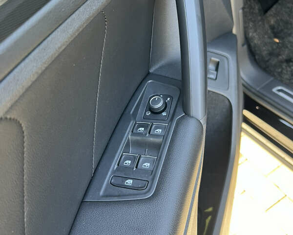 Черный Фольксваген Тигуан, объемом двигателя 2 л и пробегом 67 тыс. км за 26500 $, фото 28 на Automoto.ua