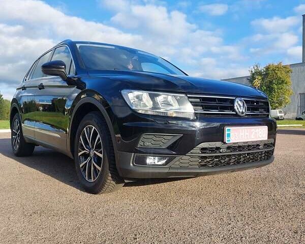 Черный Фольксваген Тигуан, объемом двигателя 1.98 л и пробегом 197 тыс. км за 22900 $, фото 2 на Automoto.ua