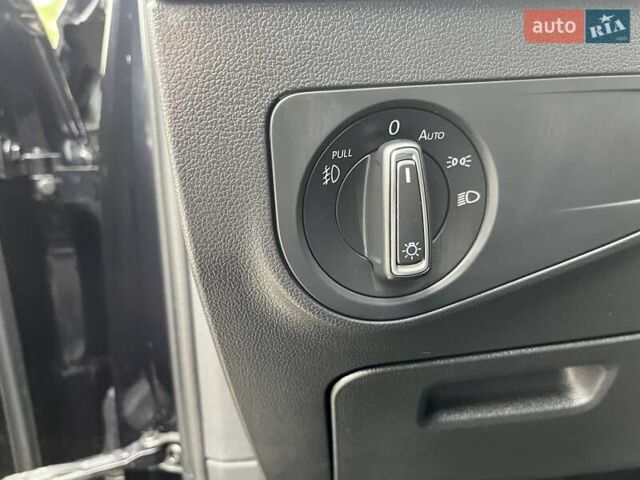 Чорний Фольксваген Тігуан, об'ємом двигуна 2 л та пробігом 124 тис. км за 19500 $, фото 31 на Automoto.ua