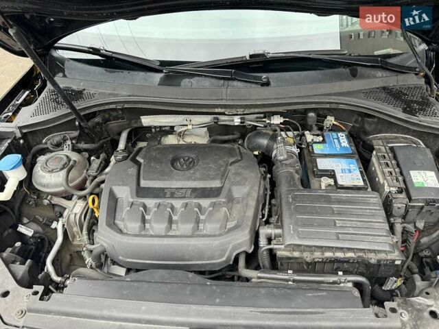 Чорний Фольксваген Тігуан, об'ємом двигуна 1.98 л та пробігом 199 тис. км за 17100 $, фото 7 на Automoto.ua