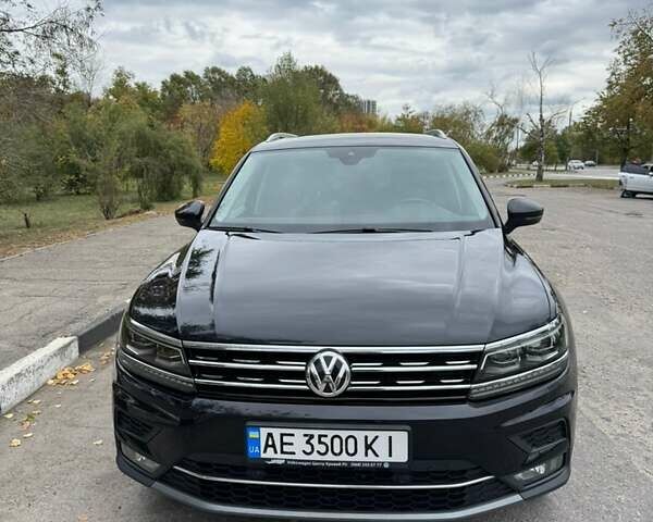 Черный Фольксваген Тигуан, объемом двигателя 1.98 л и пробегом 103 тыс. км за 31000 $, фото 5 на Automoto.ua