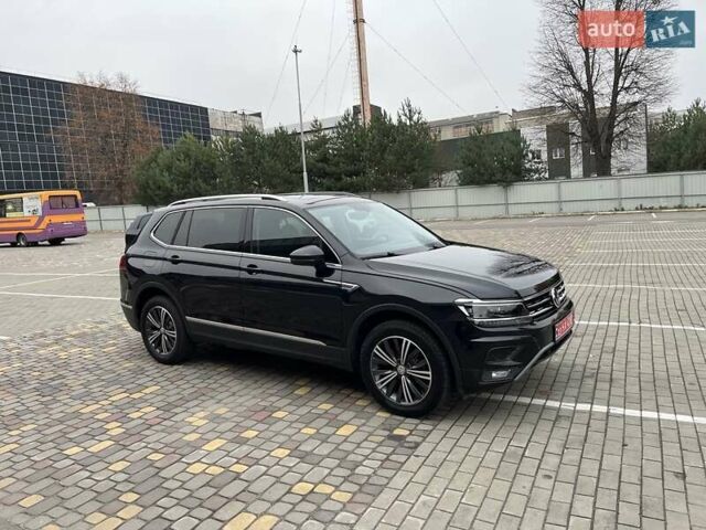 Чорний Фольксваген Тігуан, об'ємом двигуна 2 л та пробігом 124 тис. км за 19500 $, фото 20 на Automoto.ua