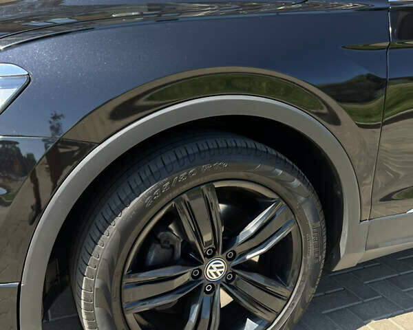 Черный Фольксваген Тигуан, объемом двигателя 1.98 л и пробегом 99 тыс. км за 20300 $, фото 10 на Automoto.ua