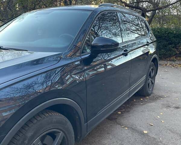 Черный Фольксваген Тигуан, объемом двигателя 1.98 л и пробегом 89 тыс. км за 18500 $, фото 41 на Automoto.ua