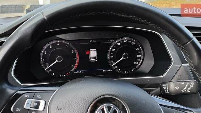 Чорний Фольксваген Тігуан, об'ємом двигуна 1.98 л та пробігом 314 тис. км за 15200 $, фото 35 на Automoto.ua