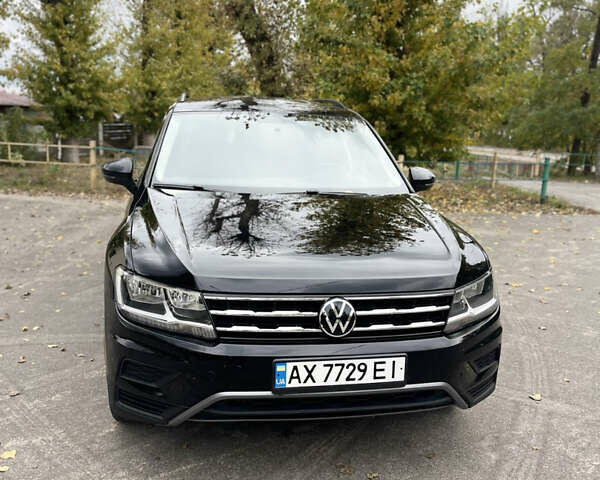 Черный Фольксваген Тигуан, объемом двигателя 1.98 л и пробегом 129 тыс. км за 18500 $, фото 7 на Automoto.ua