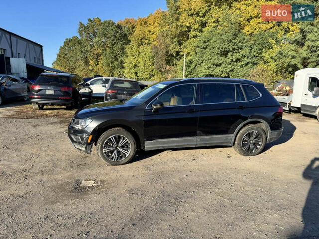 Черный Фольксваген Тигуан, объемом двигателя 2 л и пробегом 133 тыс. км за 11900 $, фото 13 на Automoto.ua