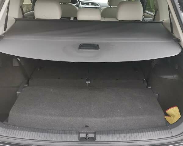 Черный Фольксваген Тигуан, объемом двигателя 2 л и пробегом 87 тыс. км за 20300 $, фото 13 на Automoto.ua