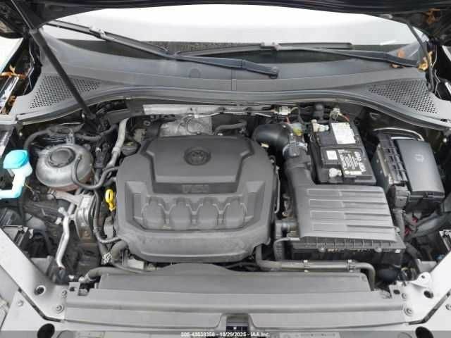 Черный Фольксваген Тигуан, объемом двигателя 2 л и пробегом 67 тыс. км за 5000 $, фото 9 на Automoto.ua