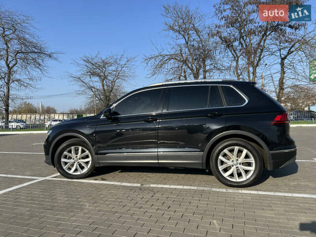 Черный Фольксваген Тигуан, объемом двигателя 2 л и пробегом 67 тыс. км за 26500 $, фото 14 на Automoto.ua