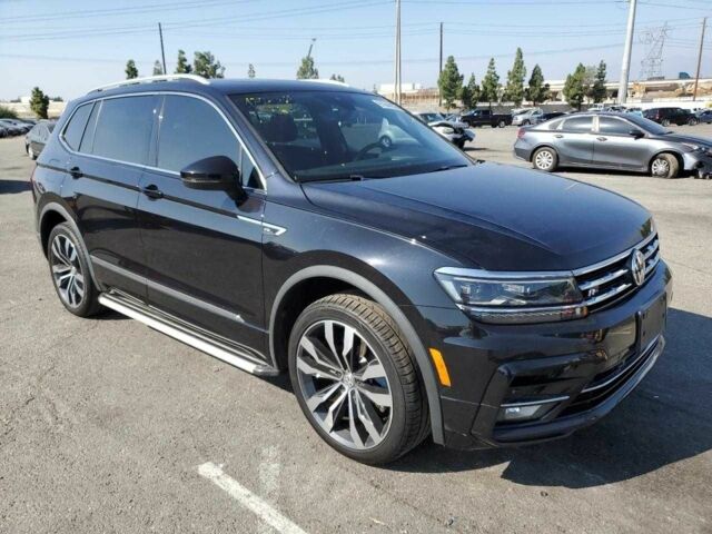 Чорний Фольксваген Тігуан, об'ємом двигуна 2 л та пробігом 65 тис. км за 6800 $, фото 3 на Automoto.ua