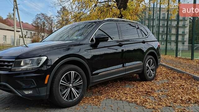 Чорний Фольксваген Тігуан, об'ємом двигуна 1.98 л та пробігом 314 тис. км за 15200 $, фото 20 на Automoto.ua