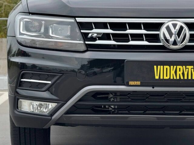 Чорний Фольксваген Тігуан, об'ємом двигуна 2 л та пробігом 117 тис. км за 19650 $, фото 11 на Automoto.ua