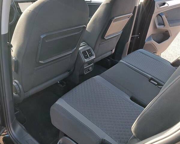 Черный Фольксваген Тигуан, объемом двигателя 1.98 л и пробегом 196 тыс. км за 21700 $, фото 26 на Automoto.ua