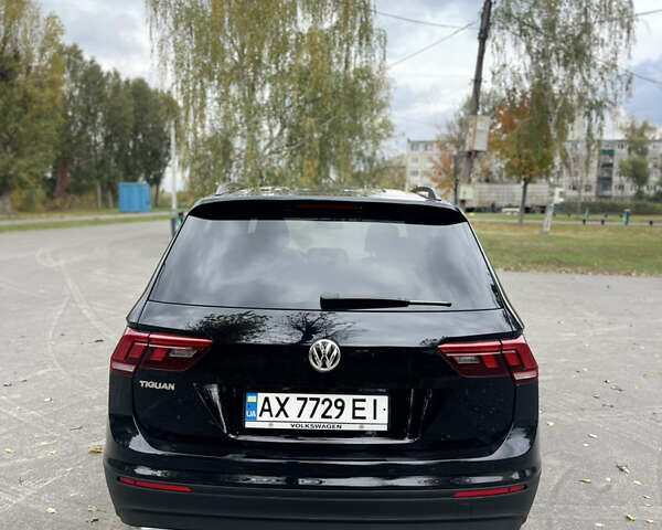 Черный Фольксваген Тигуан, объемом двигателя 1.98 л и пробегом 129 тыс. км за 18500 $, фото 11 на Automoto.ua