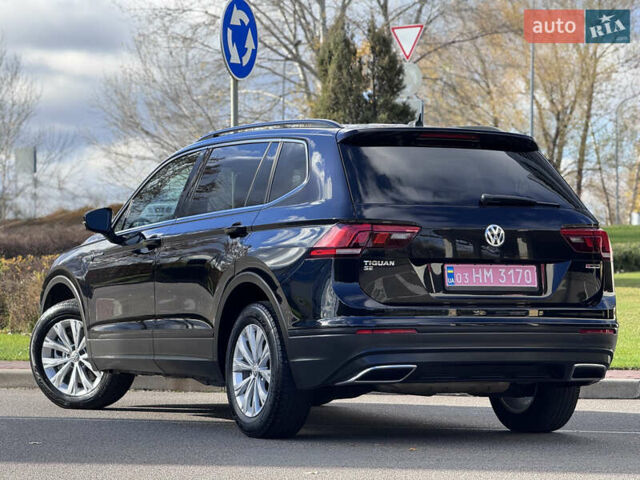 Чорний Фольксваген Тігуан, об'ємом двигуна 2 л та пробігом 109 тис. км за 18950 $, фото 3 на Automoto.ua