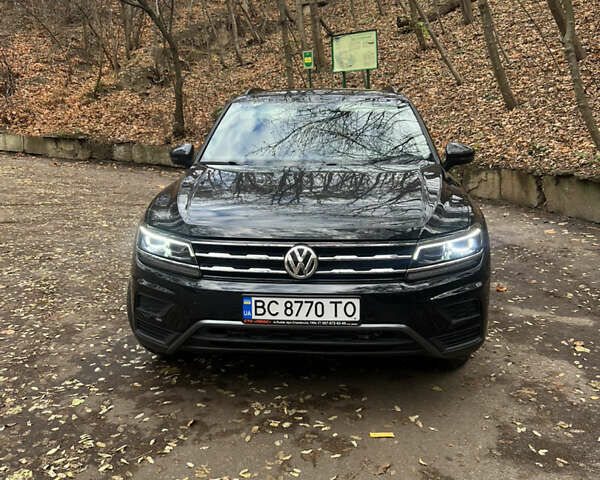 Черный Фольксваген Тигуан, объемом двигателя 1.98 л и пробегом 123 тыс. км за 18500 $, фото 7 на Automoto.ua