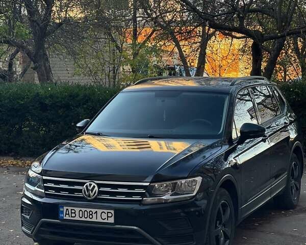 Черный Фольксваген Тигуан, объемом двигателя 1.98 л и пробегом 89 тыс. км за 18500 $, фото 2 на Automoto.ua