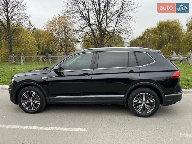 Чорний Фольксваген Тігуан, об'ємом двигуна 2 л та пробігом 124 тис. км за 19500 $, фото 71 на Automoto.ua