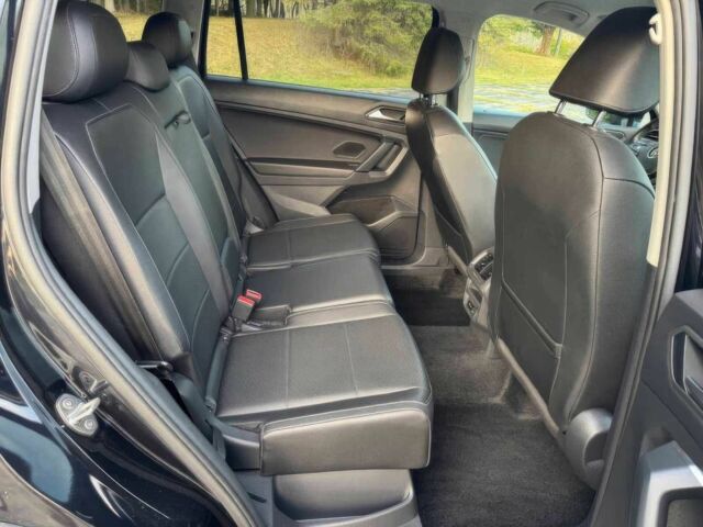 Черный Фольксваген Тигуан, объемом двигателя 2 л и пробегом 43 тыс. км за 11400 $, фото 11 на Automoto.ua