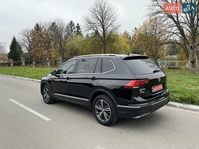 Чорний Фольксваген Тігуан, об'ємом двигуна 2 л та пробігом 124 тис. км за 19500 $, фото 73 на Automoto.ua