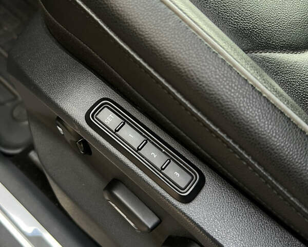 Черный Фольксваген Тигуан, объемом двигателя 1.98 л и пробегом 103 тыс. км за 31000 $, фото 25 на Automoto.ua