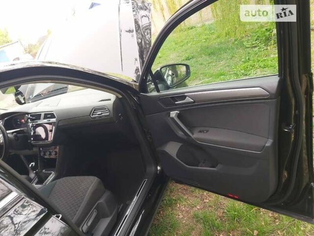 Черный Фольксваген Тигуан, объемом двигателя 1.98 л и пробегом 203 тыс. км за 23500 $, фото 7 на Automoto.ua