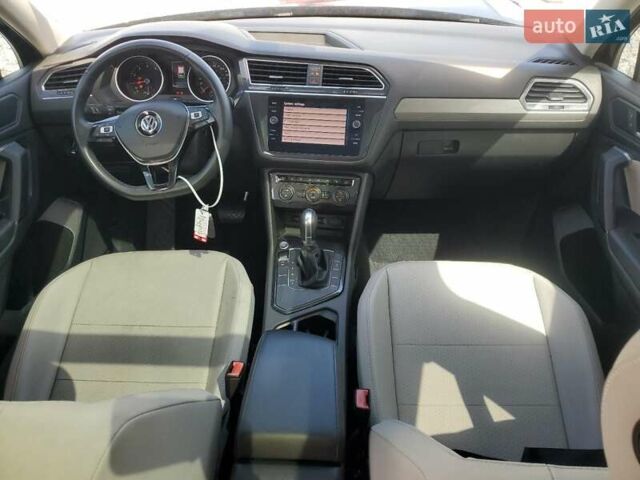 Черный Фольксваген Тигуан, объемом двигателя 2 л и пробегом 138 тыс. км за 12490 $, фото 7 на Automoto.ua