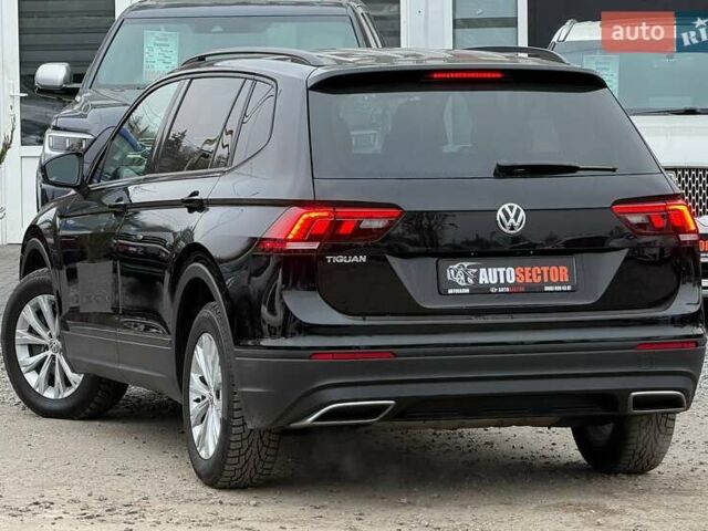 Черный Фольксваген Тигуан, объемом двигателя 1.98 л и пробегом 125 тыс. км за 19500 $, фото 7 на Automoto.ua