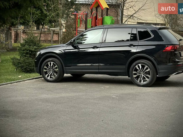 Черный Фольксваген Тигуан, объемом двигателя 2 л и пробегом 55 тыс. км за 19800 $, фото 1 на Automoto.ua