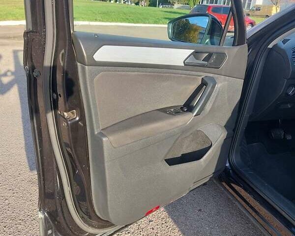 Черный Фольксваген Тигуан, объемом двигателя 1.98 л и пробегом 197 тыс. км за 22900 $, фото 48 на Automoto.ua