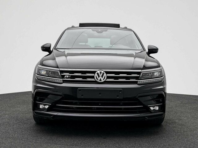 Черный Фольксваген Тигуан, объемом двигателя 2 л и пробегом 102 тыс. км за 18500 $, фото 1 на Automoto.ua