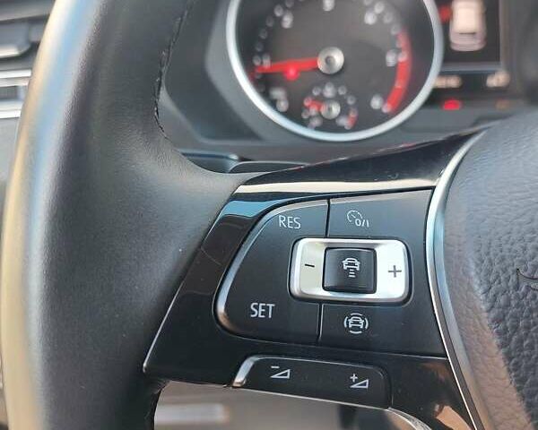 Черный Фольксваген Тигуан, объемом двигателя 1.98 л и пробегом 196 тыс. км за 21700 $, фото 56 на Automoto.ua