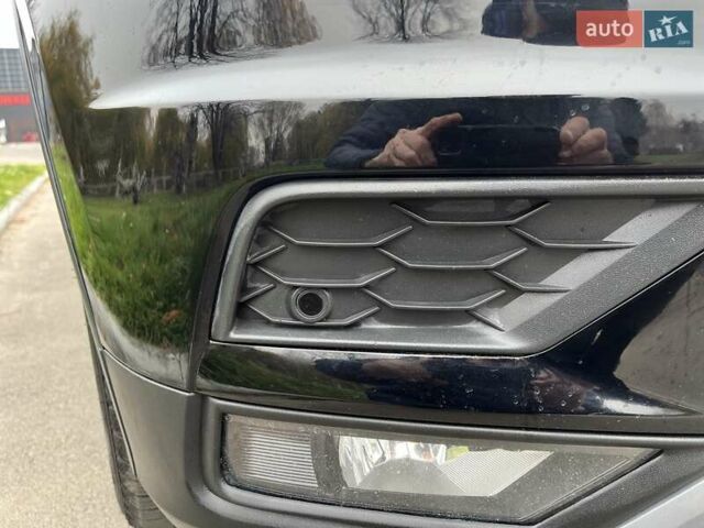 Чорний Фольксваген Тігуан, об'ємом двигуна 2 л та пробігом 124 тис. км за 19500 $, фото 109 на Automoto.ua