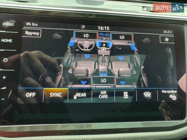 Чорний Фольксваген Тігуан, об'ємом двигуна 2 л та пробігом 223 тис. км за 27799 $, фото 39 на Automoto.ua