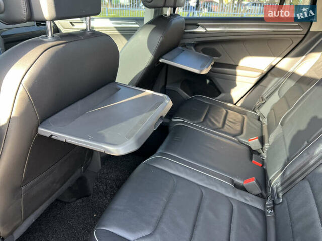 Черный Фольксваген Тигуан, объемом двигателя 2 л и пробегом 67 тыс. км за 26500 $, фото 25 на Automoto.ua