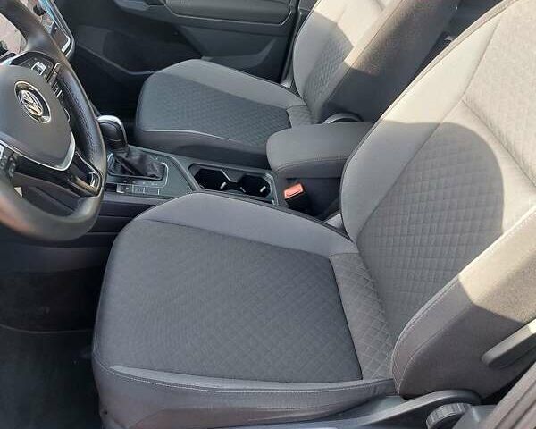 Черный Фольксваген Тигуан, объемом двигателя 1.98 л и пробегом 196 тыс. км за 21700 $, фото 25 на Automoto.ua