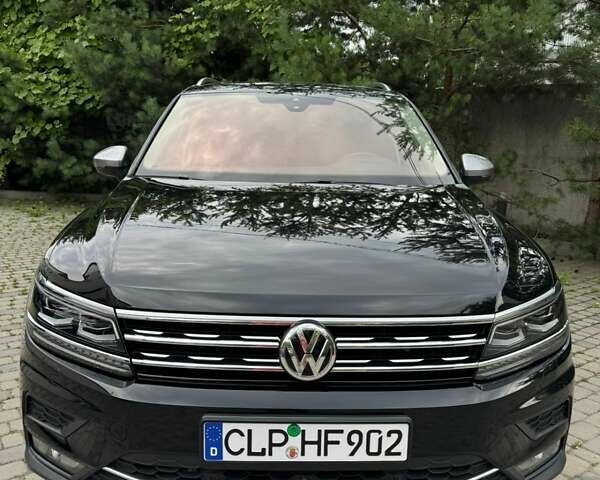 Чорний Фольксваген Тігуан, об'ємом двигуна 2 л та пробігом 223 тис. км за 27799 $, фото 9 на Automoto.ua