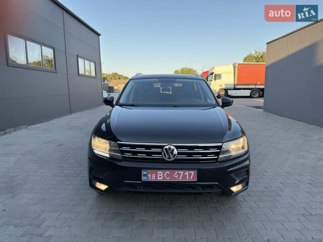 Черный Фольксваген Тигуан, объемом двигателя 2 л и пробегом 231 тыс. км за 16300 $, фото 32 на Automoto.ua