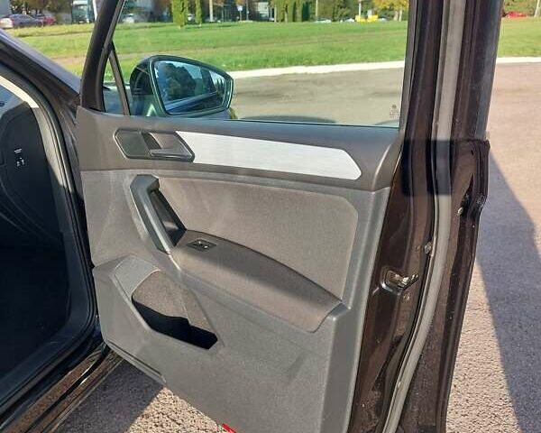 Черный Фольксваген Тигуан, объемом двигателя 1.98 л и пробегом 197 тыс. км за 22900 $, фото 54 на Automoto.ua