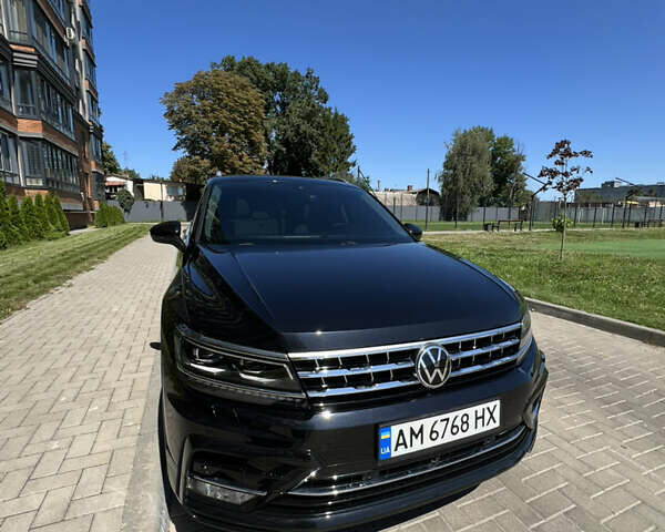 Черный Фольксваген Тигуан, объемом двигателя 1.98 л и пробегом 99 тыс. км за 20300 $, фото 4 на Automoto.ua