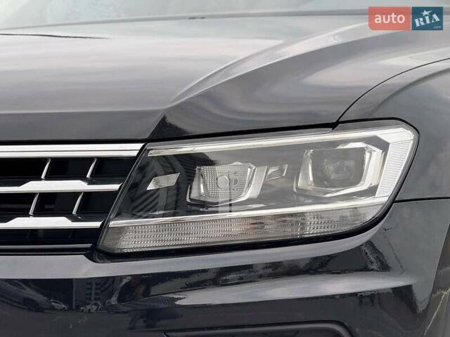 Черный Фольксваген Тигуан, объемом двигателя 1.98 л и пробегом 117 тыс. км за 19650 $, фото 2 на Automoto.ua