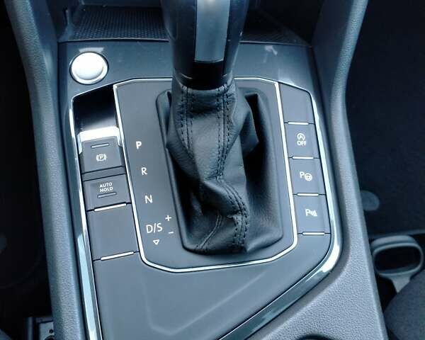 Чорний Фольксваген Тігуан, об'ємом двигуна 1.97 л та пробігом 197 тис. км за 23000 $, фото 15 на Automoto.ua