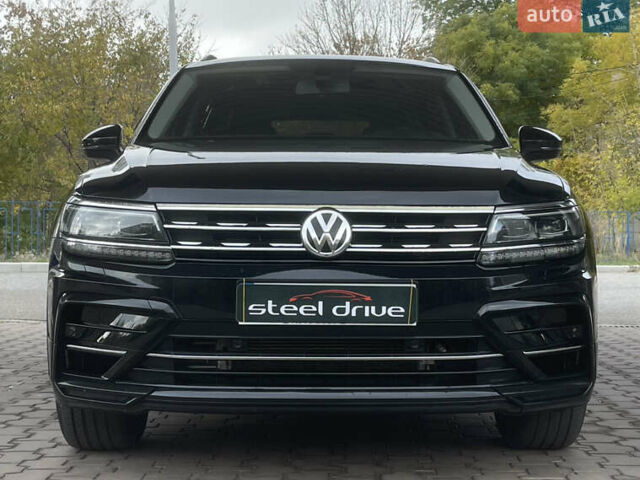 Черный Фольксваген Тигуан, объемом двигателя 1.98 л и пробегом 170 тыс. км за 22499 $, фото 1 на Automoto.ua