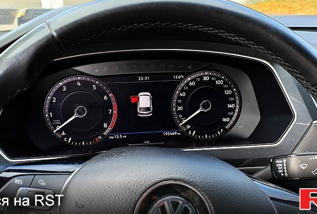 Черный Фольксваген Тигуан, объемом двигателя 2 л и пробегом 314 тыс. км за 15200 $, фото 8 на Automoto.ua