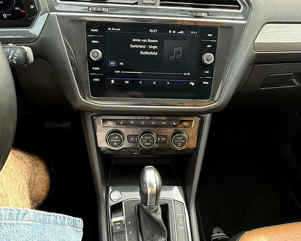 Черный Фольксваген Тигуан, объемом двигателя 1.98 л и пробегом 78 тыс. км за 25500 $, фото 21 на Automoto.ua