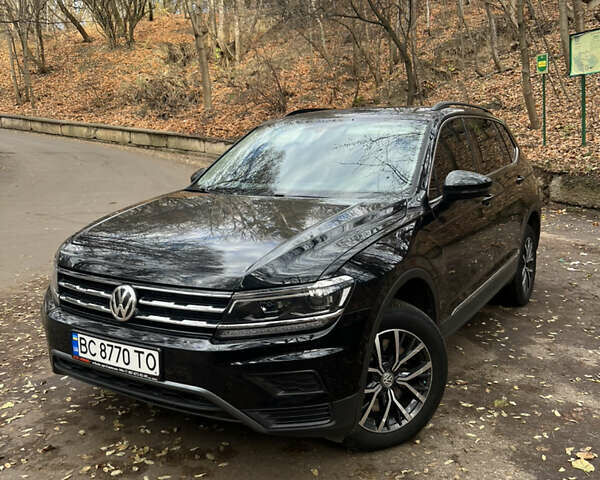 Черный Фольксваген Тигуан, объемом двигателя 1.98 л и пробегом 123 тыс. км за 18500 $, фото 13 на Automoto.ua